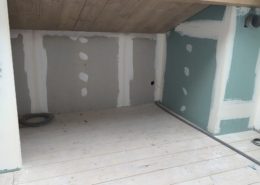 Préparation des murs dans le chalet à les houches